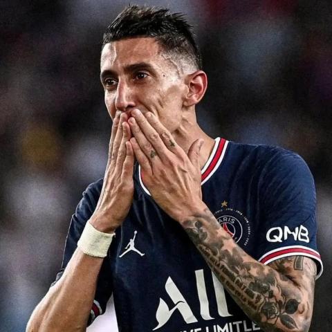 نجوم كرة القدم يتفاعلون مع مغادرة أنخيل دي ماريا باريس سان جيرمان