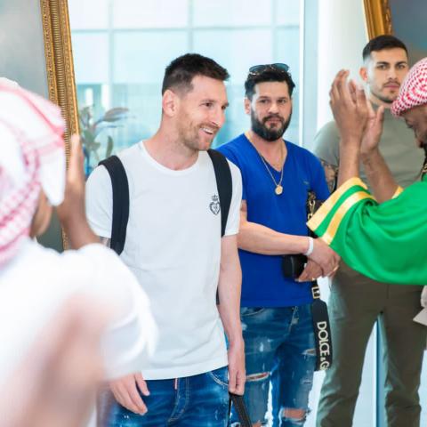 ليونيل ميسي سفيرا للسياحة السعودية - صورة من تويتر