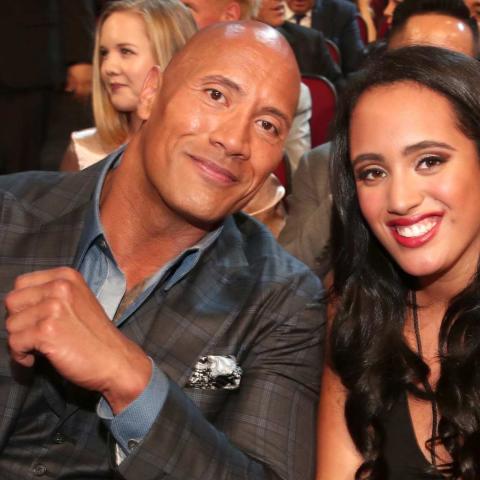 ذا روك وابنته سيمون ألكسندرا جونسون- الصورة من السوشيال ميديا