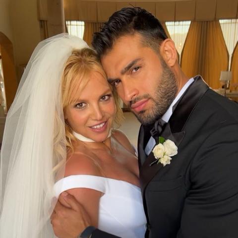 بريتني سبيرز وسام أصغري - صورة من حساب Kevin Ostajewski على إنستقرام