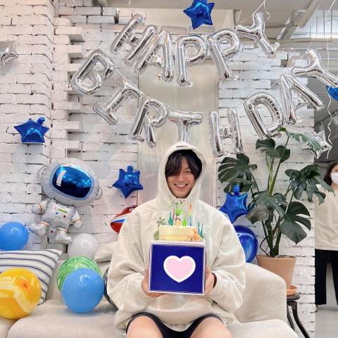 لي مين هو - صورة من انستقرام