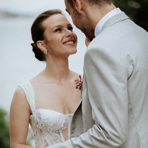 جيزم كاتمر من صور زفافها - صورة من انستقرام