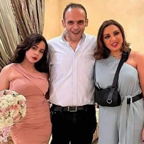 أنغام بعقد قران شقيقها