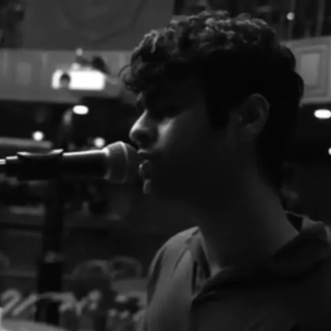 شيل ساجار - الصورة من السوشيال ميديا