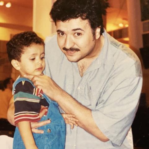 خالد سامي وابنه تركي في طفولته- تويتر @UrTurki