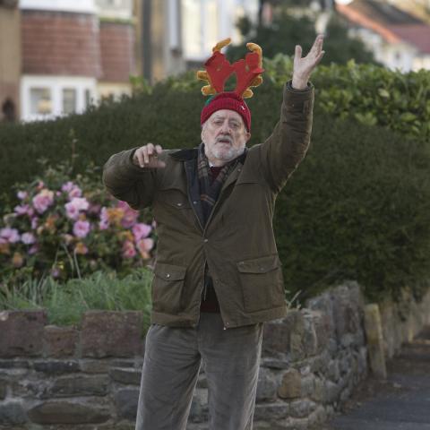 برنارد كريبينز في Doctor Who- تويتر @bbcdoctorwho