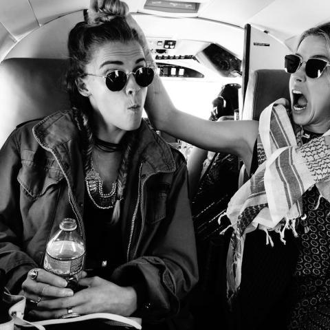 أمبر هيرد وشقيقتها ويتني - الصورة من إنستغرام