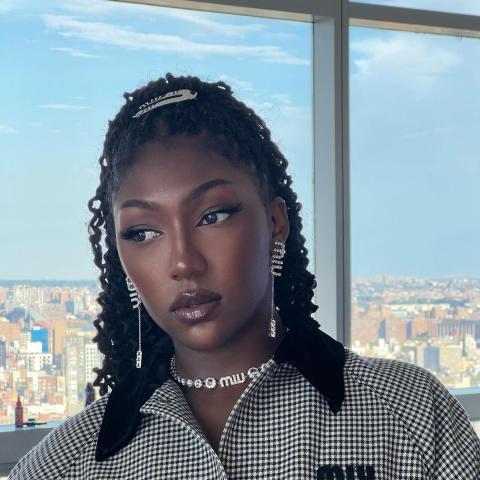 إيسان إدريس إلبا - الصورة من انستغرام