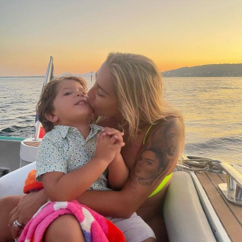 جويل وطفلها - الصورة من إنستغرام