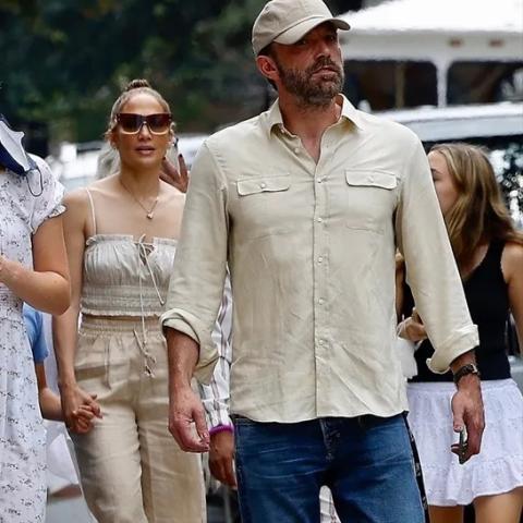 جينيفر لوبيز وبن أفليك يتسوقان قبل حفل الزفاف