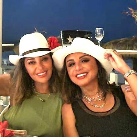 داليا البحيري برفقة أنغام - الصورة من انستغرام