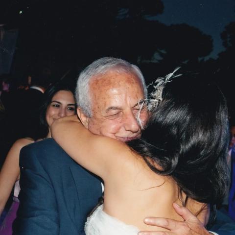 ريا أبي راشد تعلن وفاة والدها