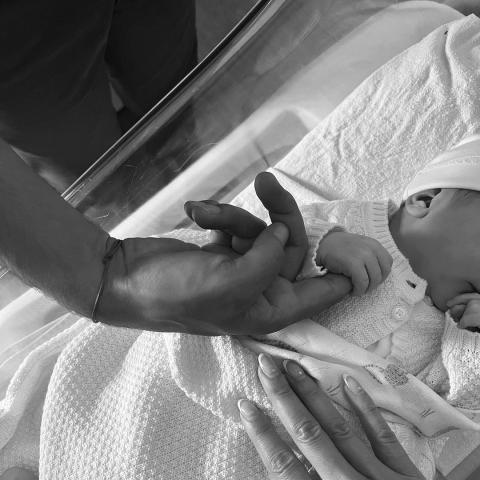 كاميلا كويلو تستقبل طفلها الأول