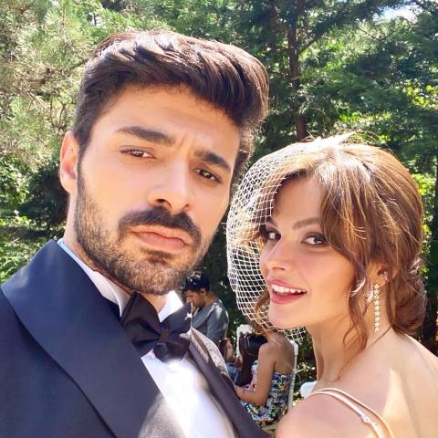 سينام أونسال و خالد أوزغور ساري - صورة من انستقرام