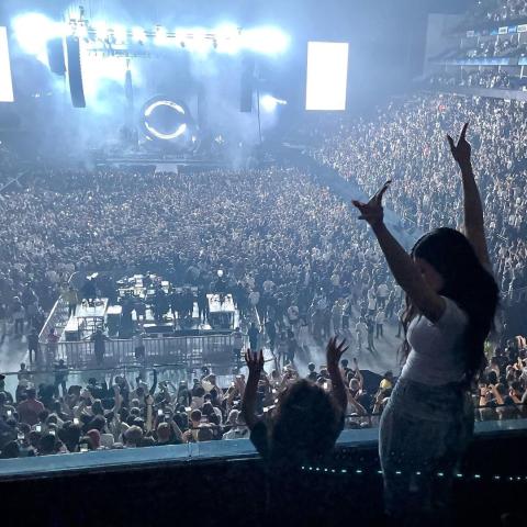 كايلي جينر مع ابنتها ستورمي  - انستغرام @kyliejenner