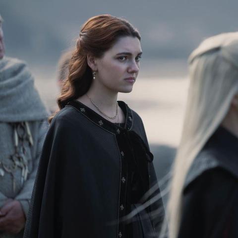 ايميلي كاري وميلي ألكوك- انستقرام @theemilycarey