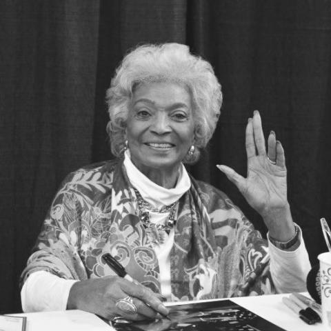 نيشيل نيكولز - صورة من فيسبوك