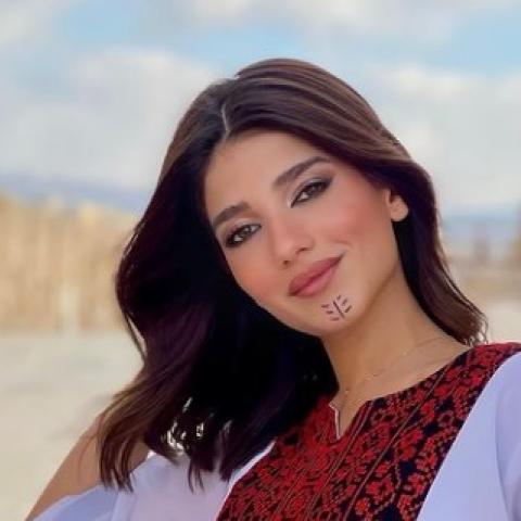 مغامرات كثيرة لنارين بيوتي في الأردن