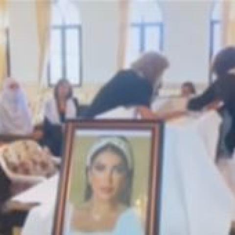 خلال وداع سارة الهاني لشقيقتها لينا - صورة معدلة من السوشيال ميديا