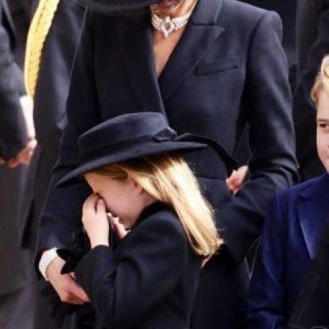 الأميرة شارلوت في جنازة الملكة - صورة من تويتر