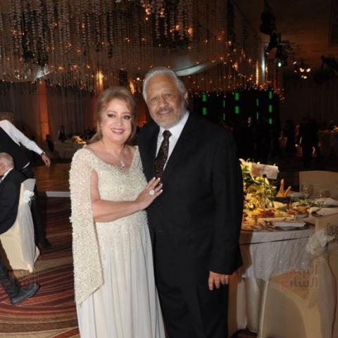 خالد زكي وزوجته زيزي - صورة من السوشيال ميديا