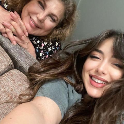 هيا مرعشلي برفقة والدتها رندة مرعشلي- الصورة من إنستغرام