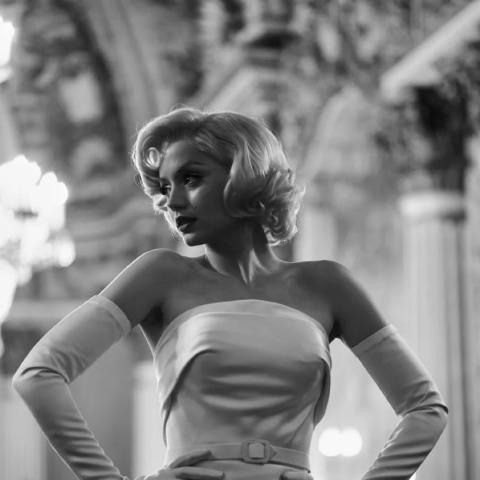 انا دي ارماس في شخصية مارلين مونرو