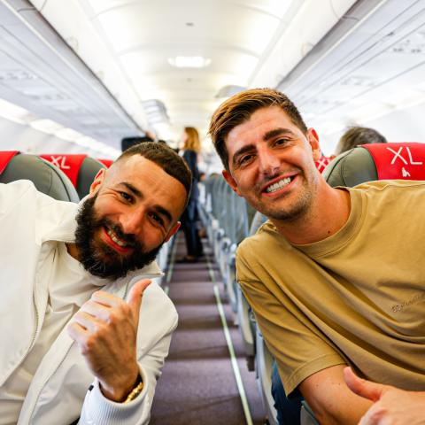 تيبو كورتوا و كريم بنزيما - صورة من حساب Real Madrid C.F.