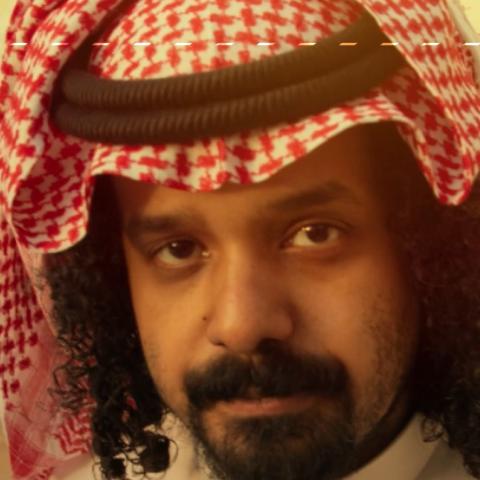مؤيد النفيعي يتخلى عن الطب