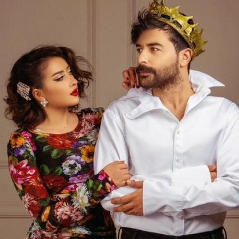 عقيل الرئيسي وزوجته فرح الهادي - صورة من تويتر