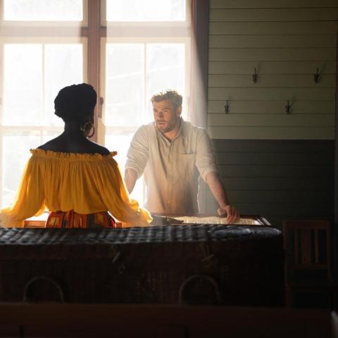 كريس همسوورث في Limitless- انستقرام @chrishemsworth