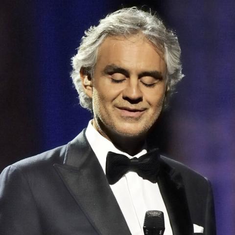 أندريا بوتشيلي - سوشيال ميديا