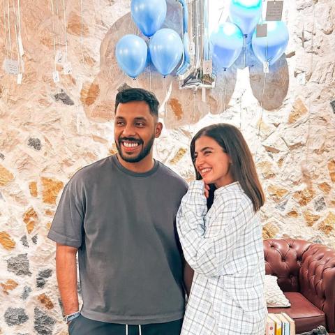 محمد سال ورغد مسعود في أولى صورهم بعد إعلان ارتباطهما