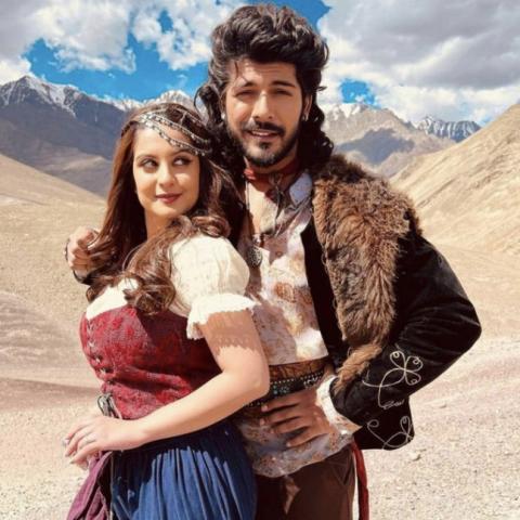 تونيشا شارما و شيزان خان- صورة من إنستغرام