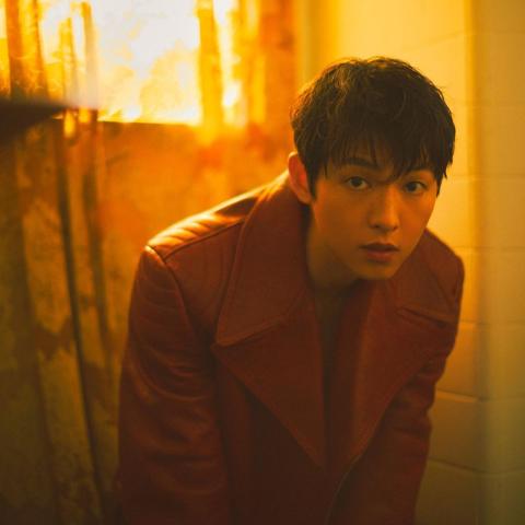 سونغ جونغ كي  - صورة من حساب  songjoongki official على انستقرام