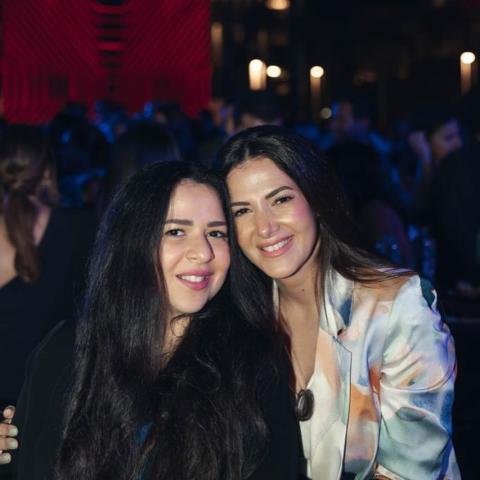 ايمي و دنيا سمير غانم - صورة من انستقرام