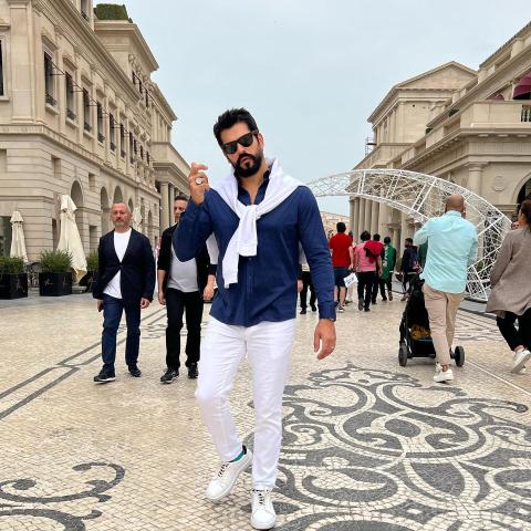 بوراك أوزجيفيت - صورة من إنستقرام