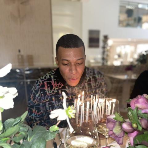 مبابي - من حسابه على تويتر