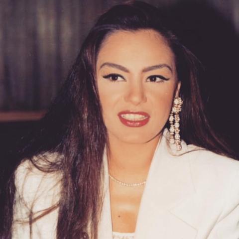 شريهان وشعرها الأيقوني الطويل