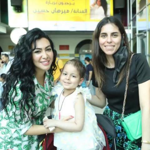 ميرهان حسين من زيارة سابقة لها للمستشفى - صورة من انستقرام ميرهان