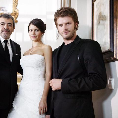 أبطال مسلسل Aşk-ı Memnu