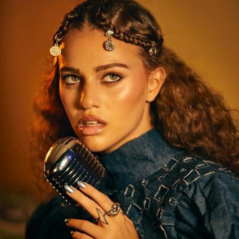 إليانا - صورة من فيسبوك