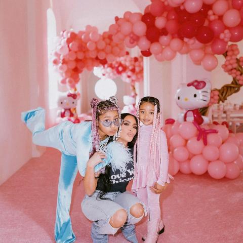 كيم كارداشيان في عيد ميلاد ابنتها - صورة من إنستقرام