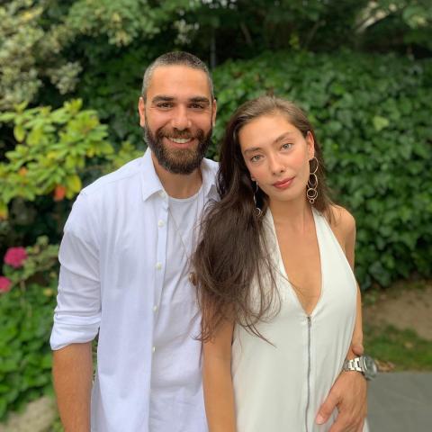 نسليهان أتاغول مع زوجها قادير دوغلو - صورة من إنستقرام