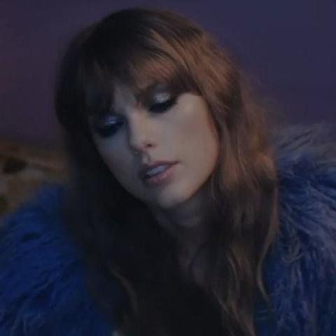 تايلور سويفت - صورة معدلة من السوشيال ميديا