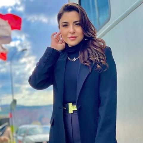 هل ينهي حب تيما لكرم صداقتها مع سارة؟