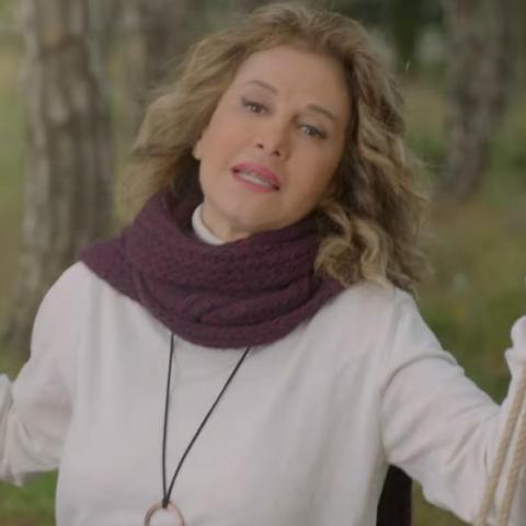 كليب أغنية باسكال صقر الجديدة &quot; بحبك ومنك خايفة&quot;