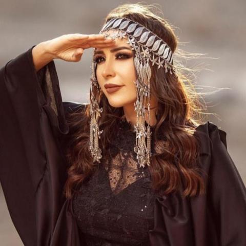 بوستر أغنية جنات بعنوان &quot;التفاح والفراولة&quot; - إنستغرام