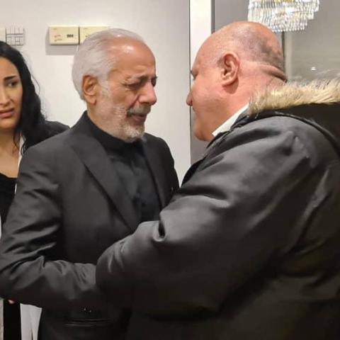 أيمن زيدان يتقبل العزاء بشقيقه الراحل شادي زيدان