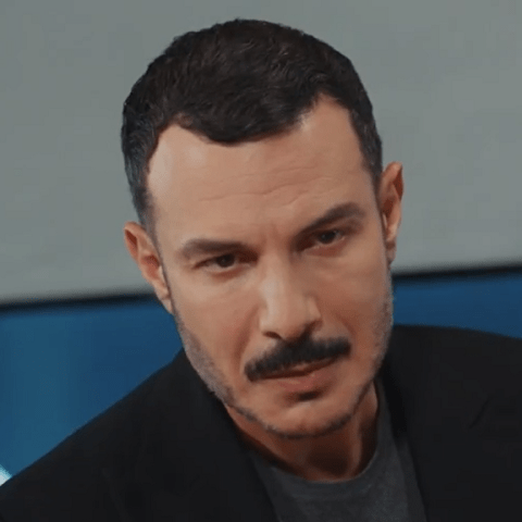 مسلسل الثمن الحلقة 49  سمعة زين في خطر، لقطة شاشة